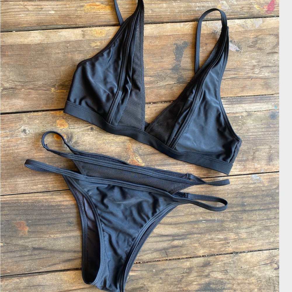 Black Bikini